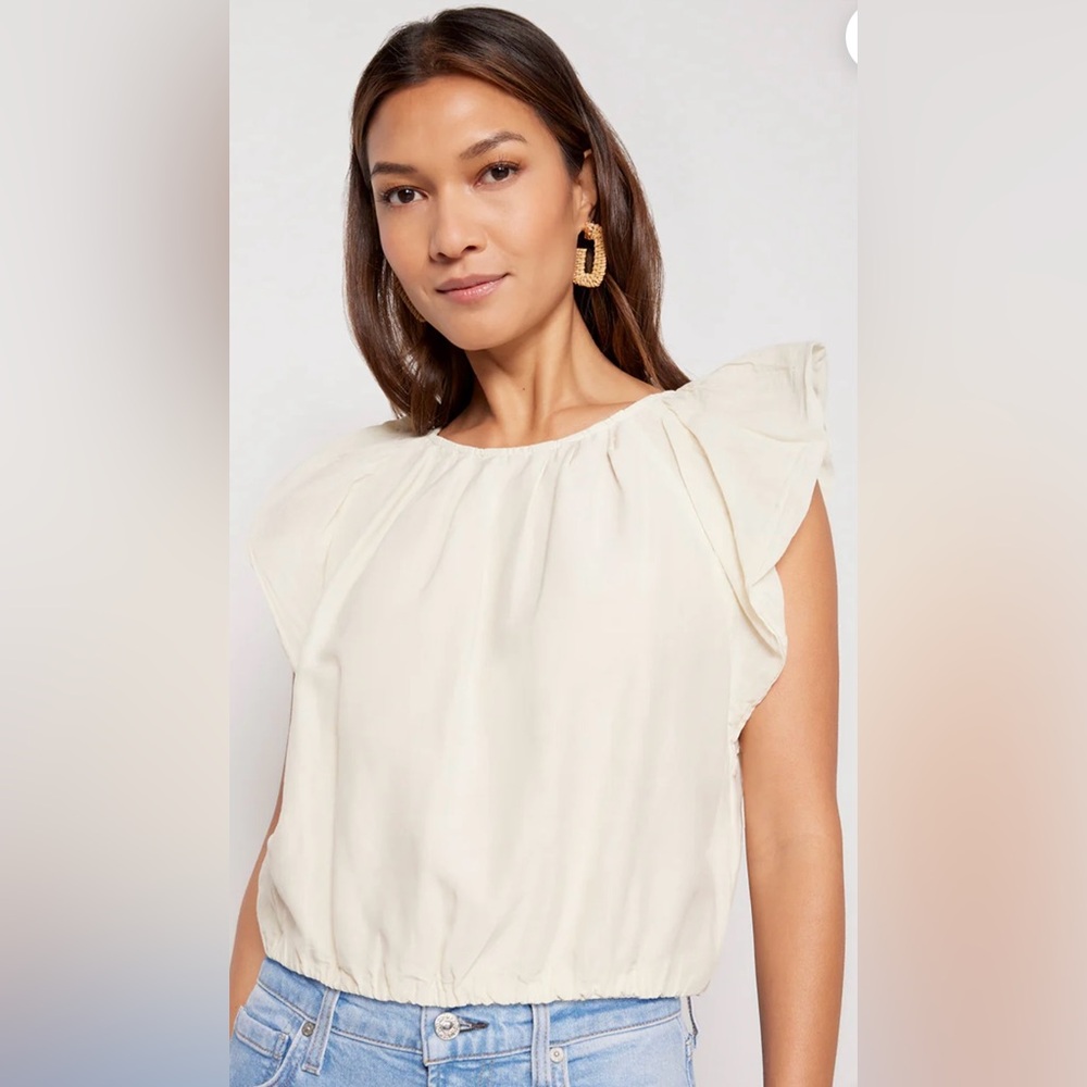NWT VELVET Amora Top, Size Medium, New with Tags